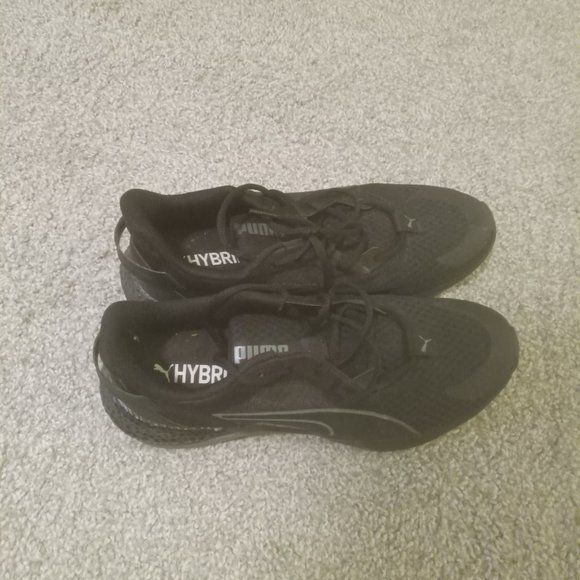 Puma shoes - Picture 3 of 3